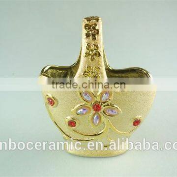 electroplated gold ceramic flower basket with pearl decoration, hanging ceramic flower pot wholesale