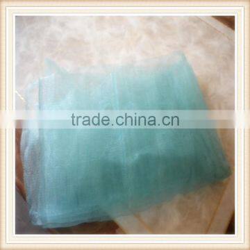 Plastic insect screen netting for doors and windows