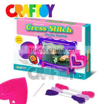 Felt Cross Stitch Heart Photo Frame Embroidery thread diy toy set