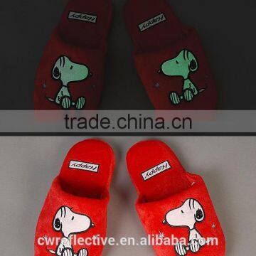 Wholesale Decoractive100%polyester Luminous Sewing Embroidery Thread,glow in the Dark Yarn photo-6