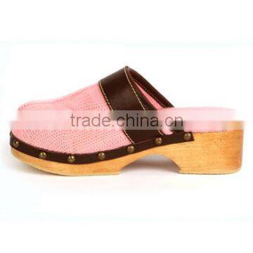 ManufactWholesales Hot Manufacturer Alibaba Attractive Hot selling New design Alibaba New Arrival Fashion Style girls clog shoes