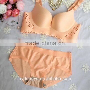 peach women cutout seamless bra /ysm push up wireless bra set/ top quality women bra panties two piece set