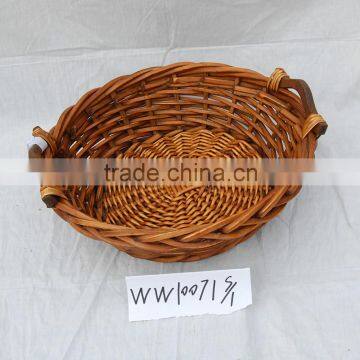 fruit/food basket with wooden handle