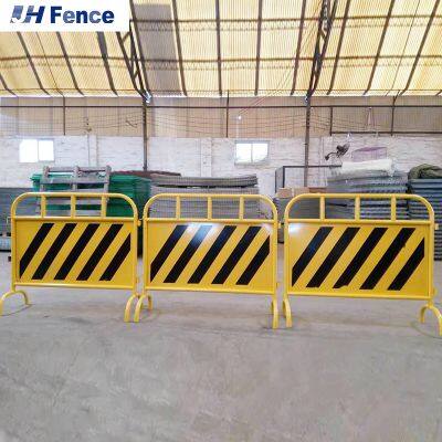 Customized PVC Coated Crowd Control Barrier Temporary Fence Waterproof Sustainable photo-5