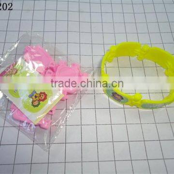 DIY plastic bracelet/assembly toys/chocolate egg toys/girls toys