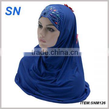 Fashion beautiful muslim scarf