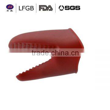 Factory price customized wholesale heat resistant silicone oven mitts