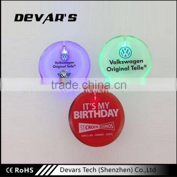 OEM high quality different design logo customized plastic pin round led badge