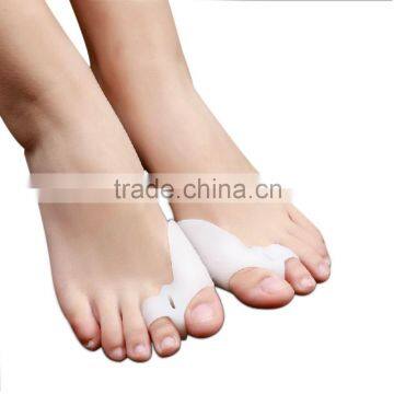 Soft and elastic medical silicone hallux valgus pro for toe bunion separator