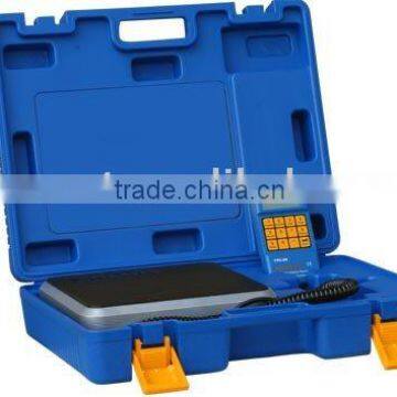 Electronic refrigerant charging scale