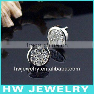 round stud earring