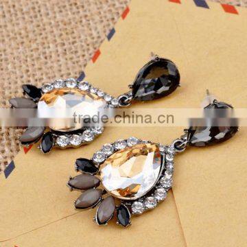 Handmade Colorful Mix Bling Crystal Rhinestone Pendant Earrings New Designs Crystal Stud Earrings for Young Lady photo-6