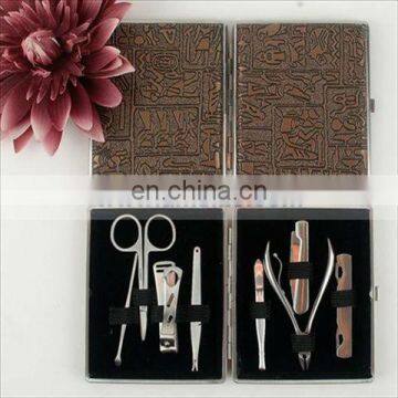 A0210 Eight Piece Deluxe Manicure Kits