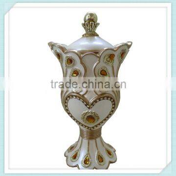 High quality heart-shaped polyresin jewelry jar