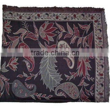 Wool bedspreads in traditional pashmina paisley styles