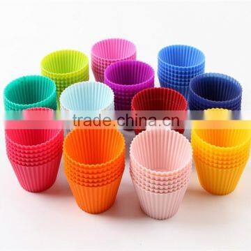 Premium Reusable Silicone Baking Cups Muffin Cups in vibrant color