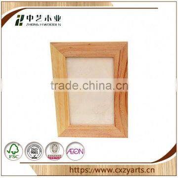 Newly designed china factory beautiful antique white wood photo frame picture frame