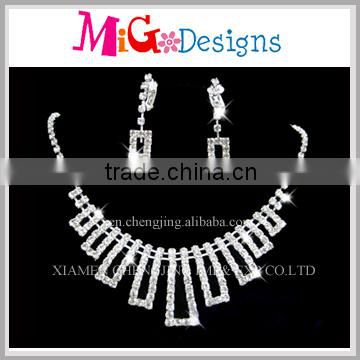 Wholesale Min Order Fashion Full Crystal White Gold Plated Necklace Earrings Bride Jewelry Set