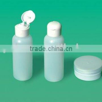 easy to carry plastic travel bottle and jar set for cosmetic