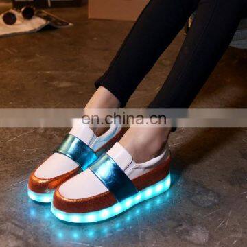Wholesale New Design Hottest Ladies Shoes European Fashion Women Shoes LED Shoes Sneakers Girls Footwear photo-3