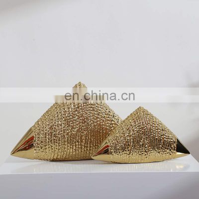 Modern Luxury Hand Painting Gold Triangle Ceramic Home Accessories Living room Decoration