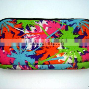 2013 fashion makeup neoprene pencil bag case for cosmetics packing