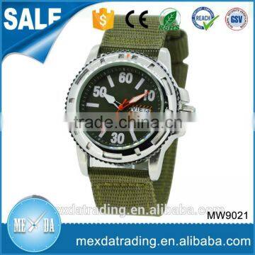 Man fashion sport high quality alloy case nylon strap watch