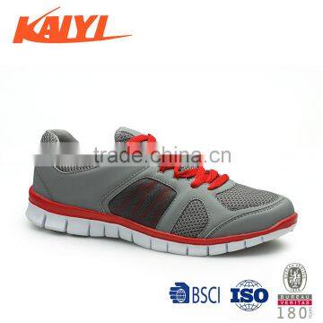 China Shoe Brands 2016 New Wholesale Cheap Price Light Weight Sport Shoes Soccer Shoes