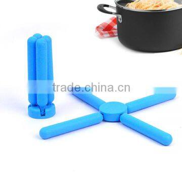 Folding and Standing Cross Silicone Dish Holder Kitchen Storage Rack, Kitchen Accessories And Mobile Holder