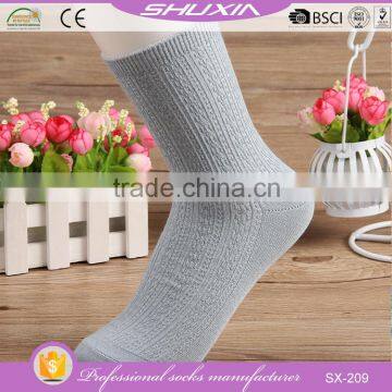 SX-209 Low Price Bulk Wholesale Cotton Knitted Thermal Socks Women Ladies Patterned Socks Woman Sock Girls Socks Factory Manufa photo-3