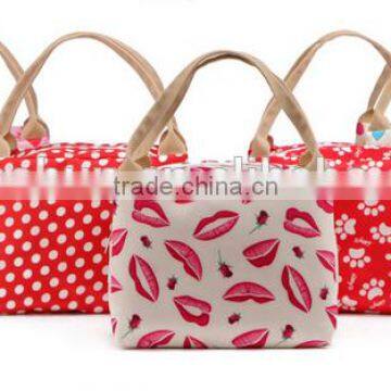 China Factory Direct Sale High Quality Red Lip Series Lunch Box Warmer Bag, Wholesale Lunch Bag photo-2