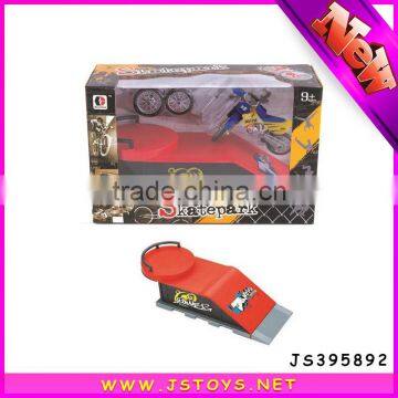 Finger Toys Mini Plastic Moto With Skatepark photo-4