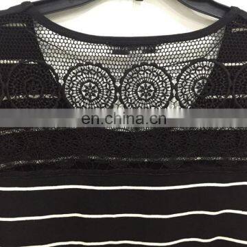 Bud Silk Joining Together Lady's T-shirt Sleeve in Black and White Stripes photo-5