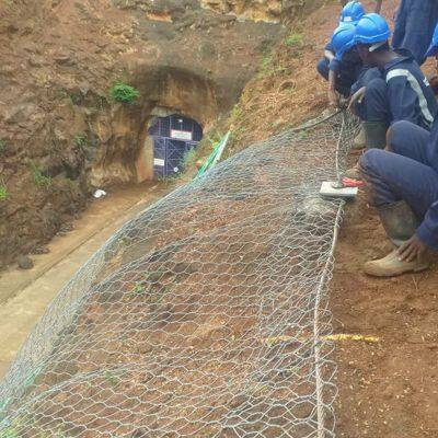 Double Twist Hexagonal Mesh Rockfall Netting Drapery System for for Rockfall Mitigation Slope Consolidation Works photo-4