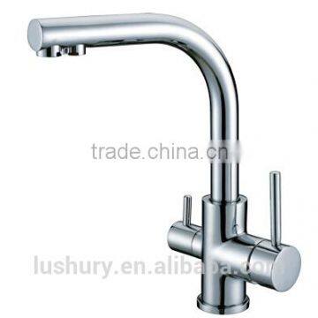 Classic chrome brass water tap