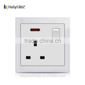 Haiyi China Supplier British Standard 13A Electrical Wall Switch Sockets