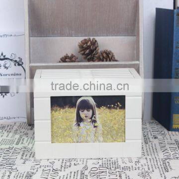 W131008 oil paintings white box picture frame made in China