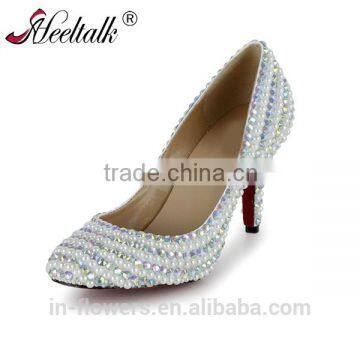 Eleglant closed low heel pearls made evening shoes