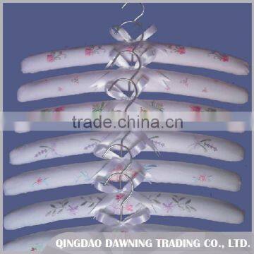 China Manufacturer Handiness Coat Hanger