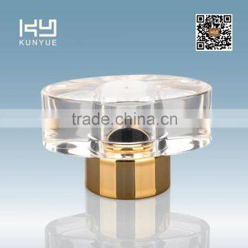 round transparent perfume cap