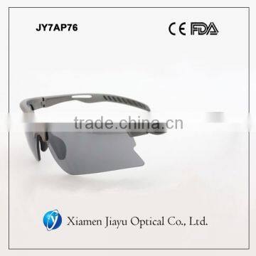 2016 Highest Sun Glasses Promotion OEM Plastic Sports Sunglasses Man                        
                                                Quality Choice