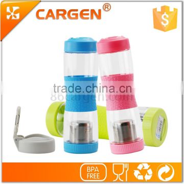 BPA free 500ml carabiner plastic sport tea filter bottle