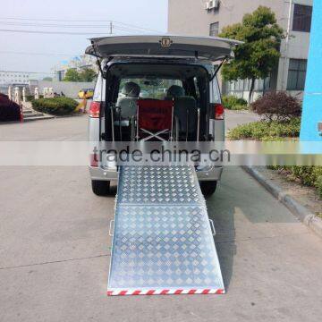 BMWR-201 Aluminum Manual Folding Car Motorcycle Wheelchair Ramp For Dongdeng van minivan