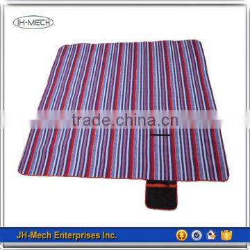 Factory supplied weighted padded microfiber beach blanket