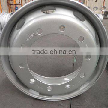 24.5x8.25 STEEL TRUCK WHEELS