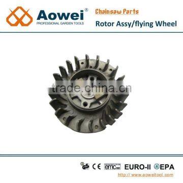 flywheel with plastic ratchet on chain saw, fly wheel