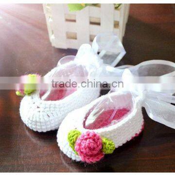 Christmas Toddlers Baby Shoes Winter Crochet Shoes Floral Pattern Knitted Shoes photo-2