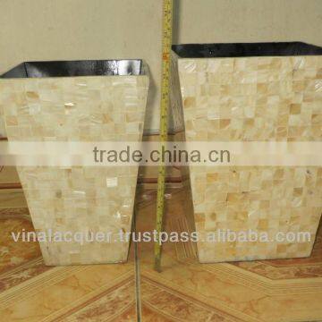 Guest room waste bin, waste bin