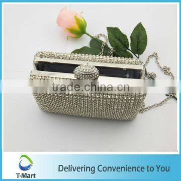 lady use crystal rhinestone handbags