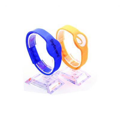 13.56mhz Wrist Band Payment RFID Silicon Wristband